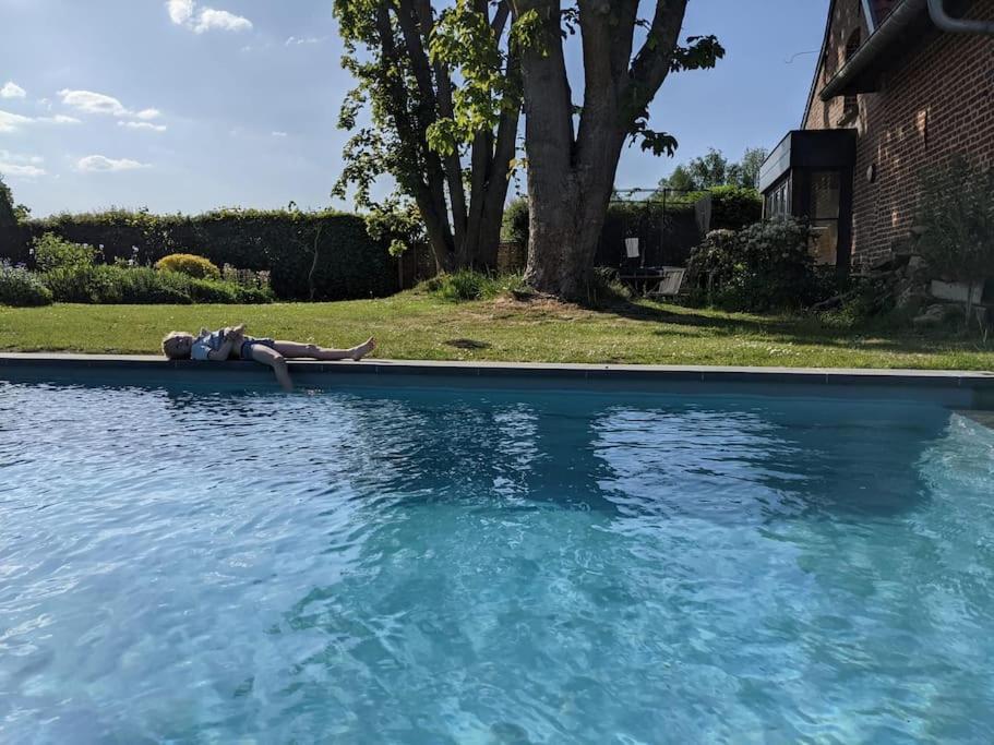 Вилла Ferme De Caractere Avec Piscine Et Cheminee Sainghin-en-Melantois Экстерьер фото