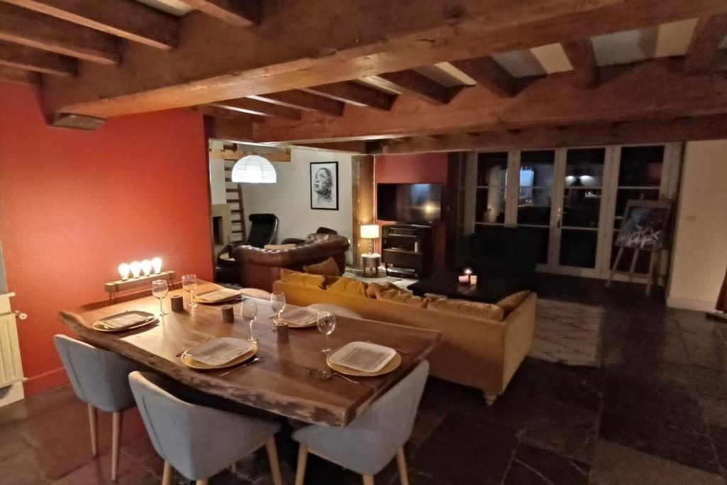 Вилла Ferme De Caractere Avec Piscine Et Cheminee Sainghin-en-Melantois Экстерьер фото